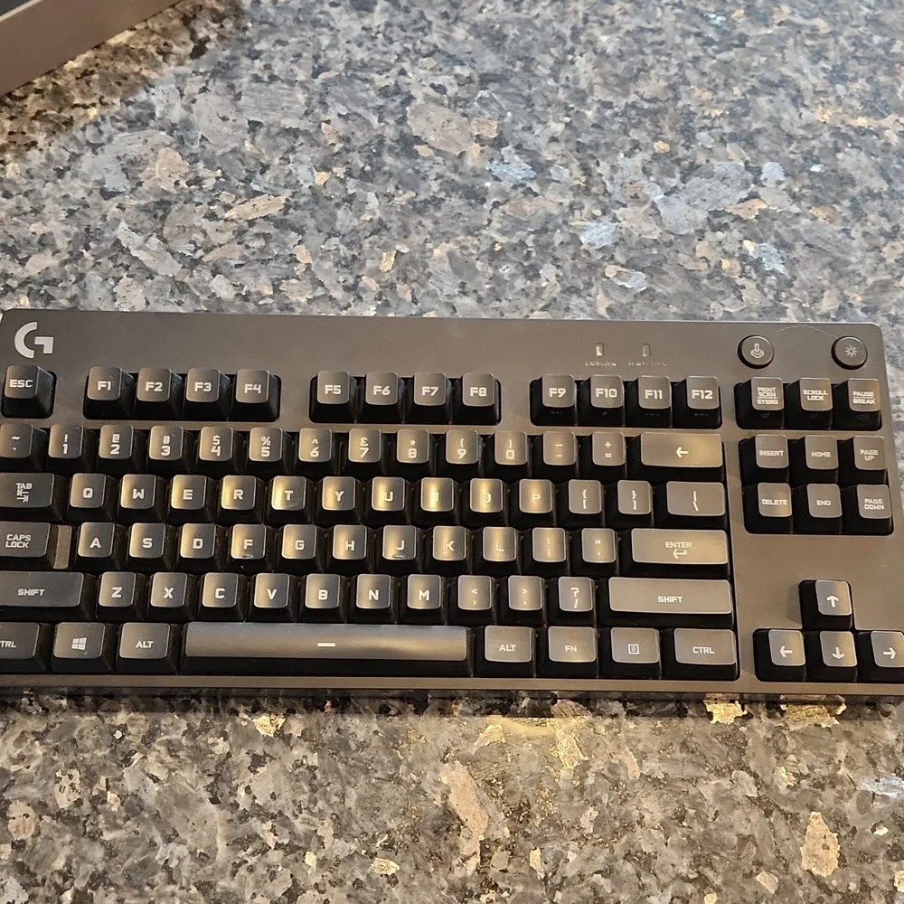 G915 TKL Wireless Gaming Keyboard